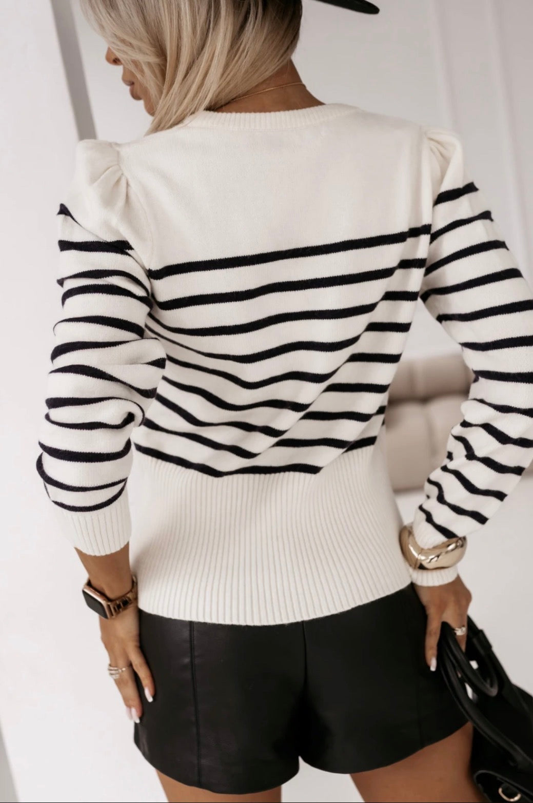 Sweter w stylu francuskim – paski