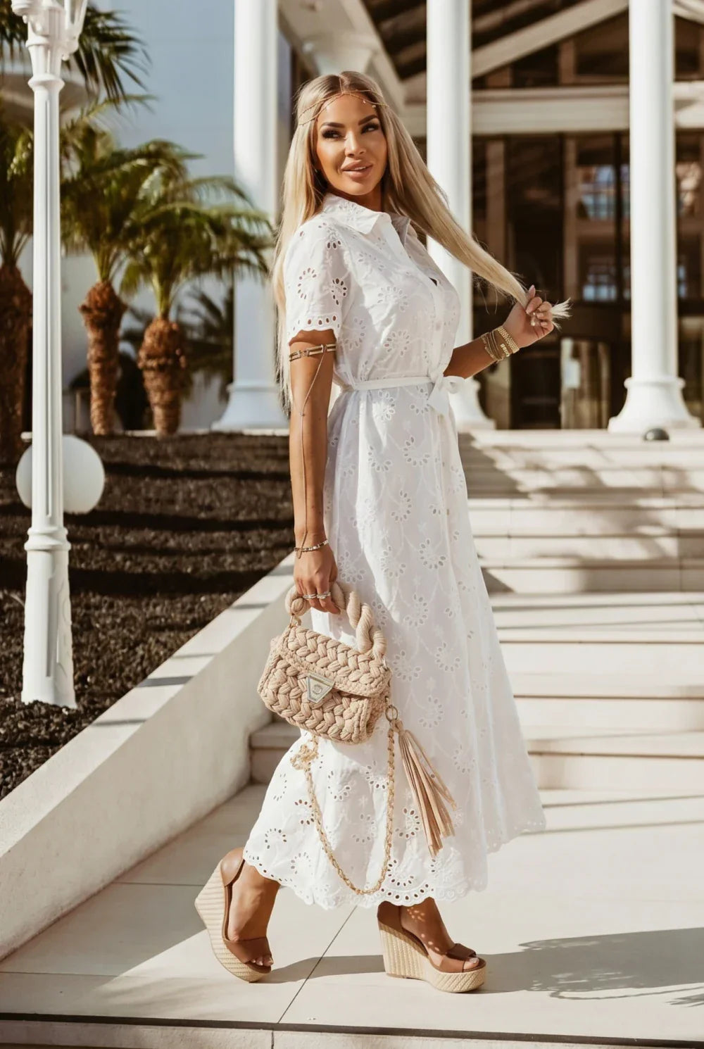 SUKIENKA AŻUROWA BAWEŁNIANA MAXI W STYLU BOHO KORONKOWA Z PASKIEM BIAŁA